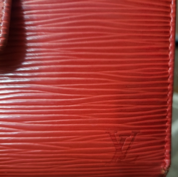 Authentic Red Louis Vuitton Epi Wallet - Picture 2 of 8